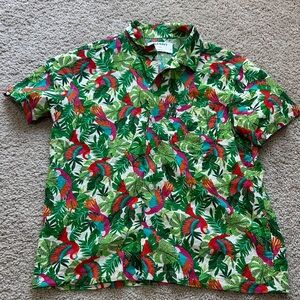Old Navy Green Tropical Parrot Print Button-Down Shirt